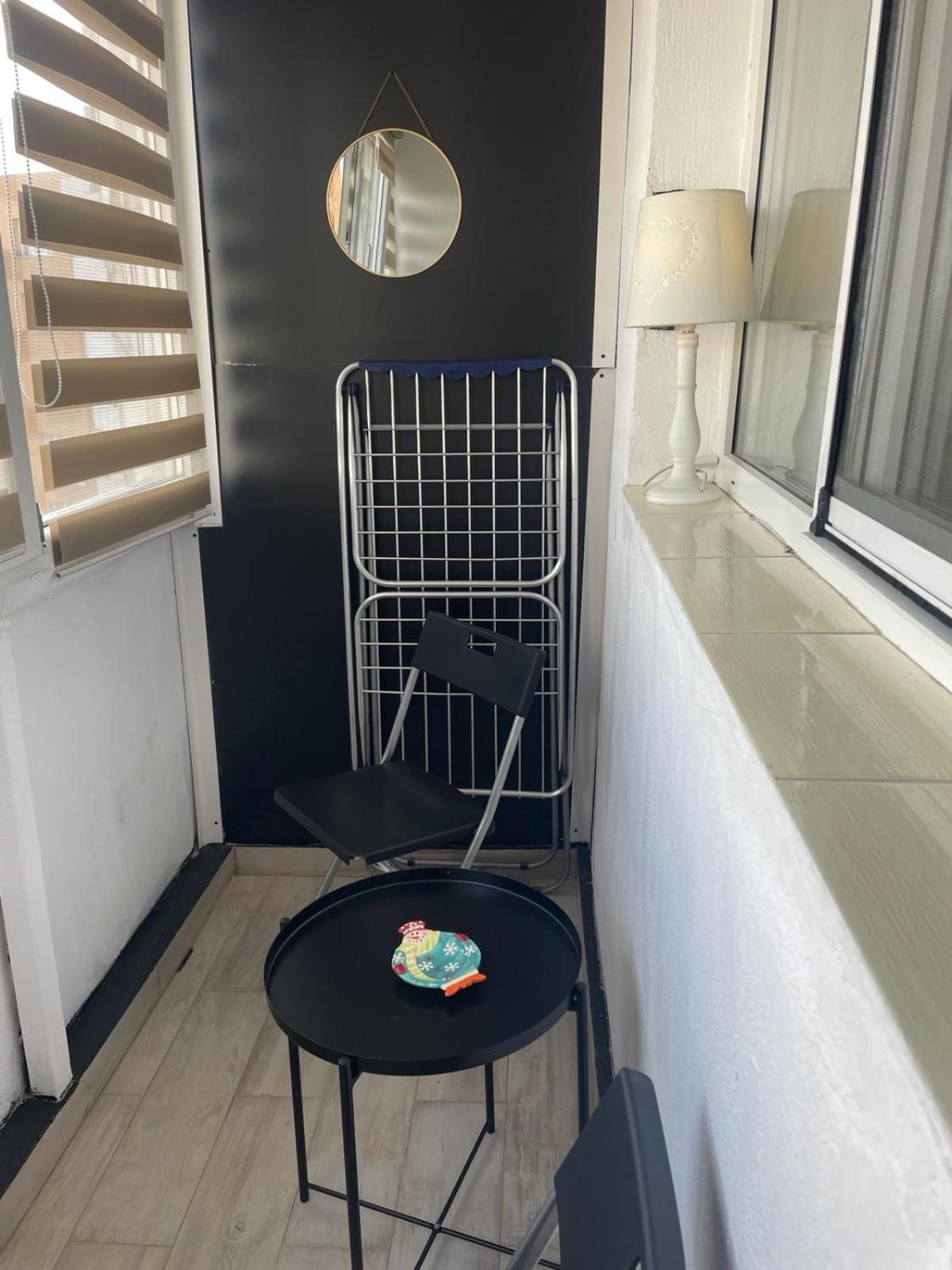 Emm Apartament - 100M Parc Si Metrou Tinererului บูคาเรสต์ ภายนอก รูปภาพ